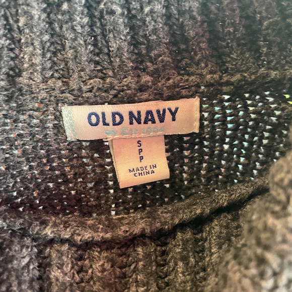 Gray Old Navy Knit Sweater - Women's Size Small - Picture 5 of 5
